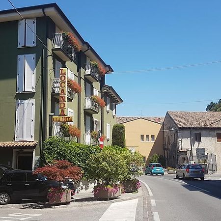 Albergo Alla Rocca Garda  Bagian luar foto