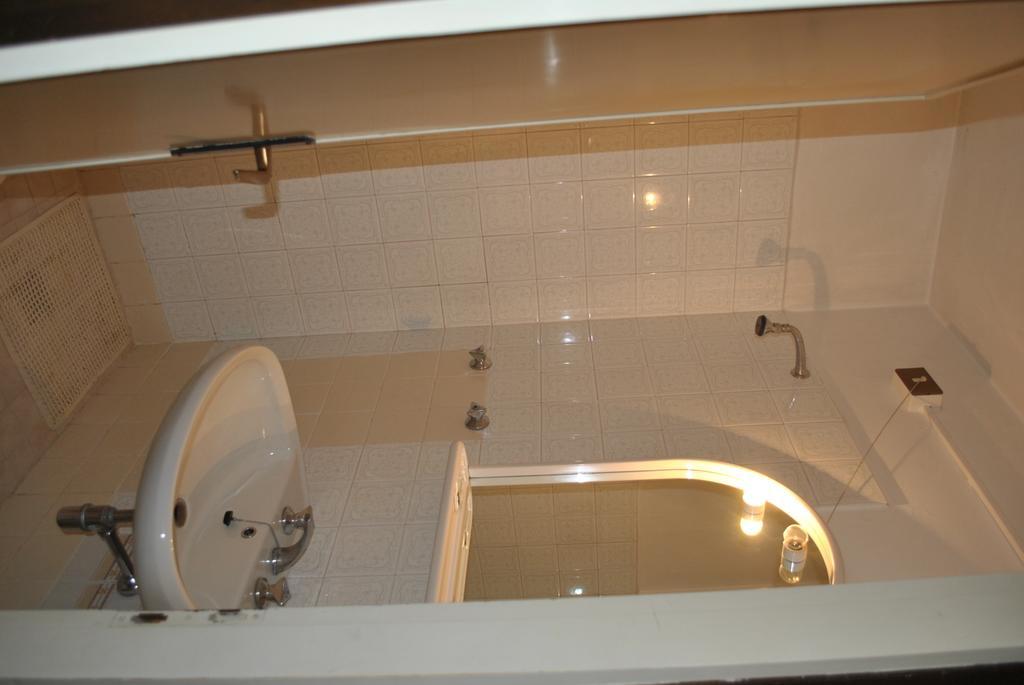 Albergo Alla Rocca Garda  Ruang foto